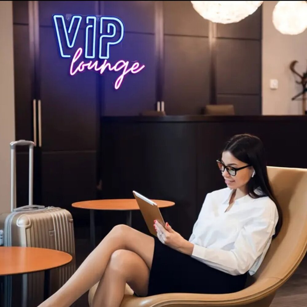VIP LOUNGE NEON LED SIGN - Picture 4 of 5